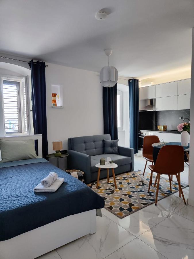 Apartment Augustini Cres Exterior photo